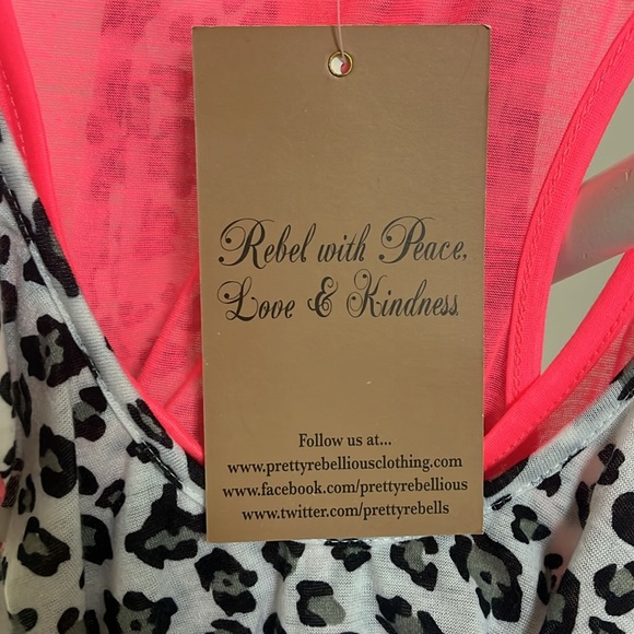 Pretty Rebellious Two piece tank top - Picture 9 of 9